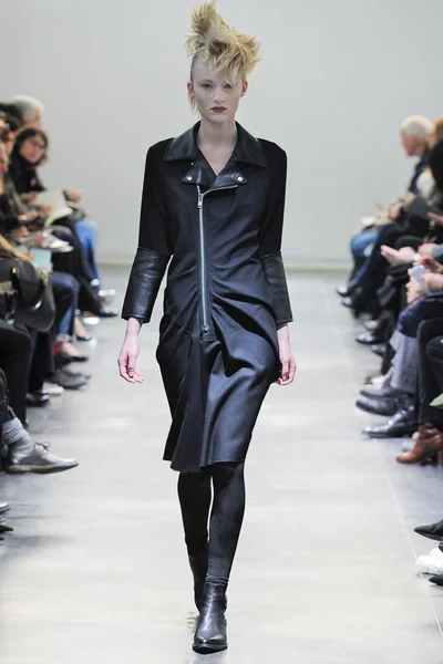 Look 35